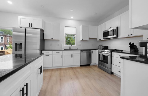 Weinland Park House | Romantic Retreat Downtown Columbus