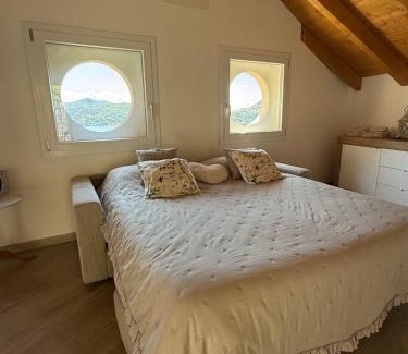 Blevio House | Romantic Room AL RIFUGIO DEI SOGNI terrazza con vista lago mozzafiato