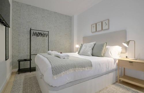 Malilla Apartment | Romantic Suite Roig Arena N2 Virkin Suites