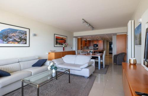 Ostend Apartment | "Romantica" - Luxury Apartment with infrared cabin and Seaview T72