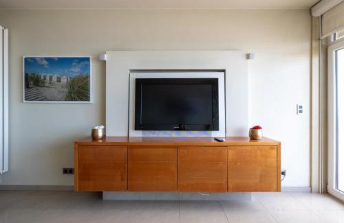 Ostend Apartment | "Romantica" - Luxury Apartment with infrared cabin and Seaview T72