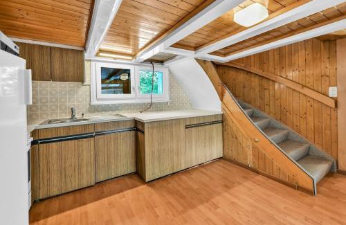 Wolfhalden Apartment | romatisches Chalet mit Bodenseesicht