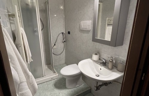 Rozzano Apartment | Rome 23, apartment in Rozzano