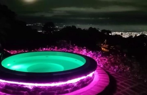 Cali Ski Chalet | Romero Glamping y Cabañas