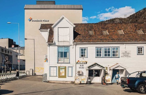 Sandviken Apartment | Roof Terracce I Easy check-in I Landry - Value