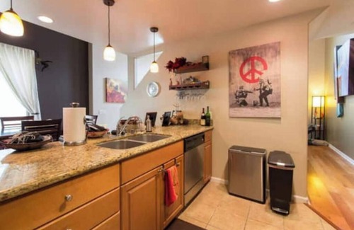 Pacific Beach House | Rooftop Deck 360 view 4Blks Beach + Free Parking