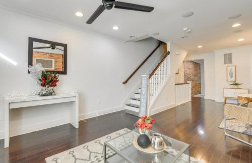 Canton House | Rooftop Patio with View Baltimore Retreat
