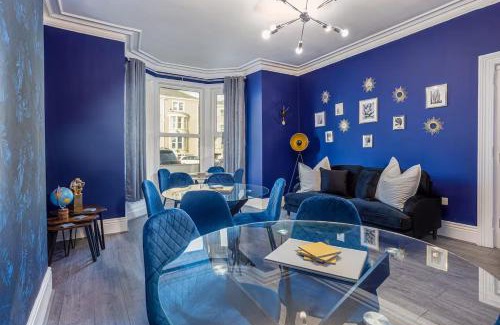 Llandudno House | Room 2, 23 Deganwy Avenue