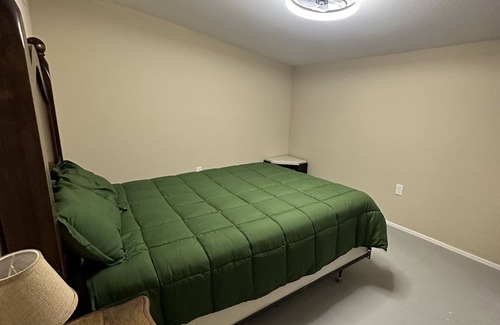 Italy Cabin | Room #3 - sleeps 2 located just 20 mins from the heart of downtown Waxahachie