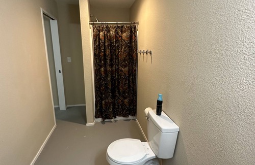 Italy Cabin | Room #3 - sleeps 2 located just 20 mins from the heart of downtown Waxahachie