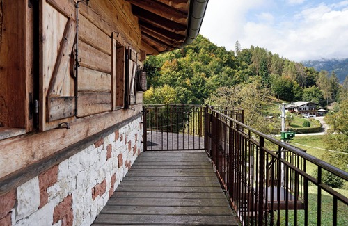 Arsie Apartment | Room 'Camera Quadra' with Mountain View, Balcony and Wi-Fi