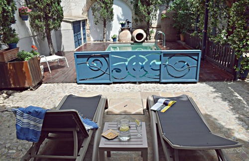 Consuegra Apartment | Room 'Doble Especial - Los Cipreses' with Shared Pool, Wi-Fi and Air Conditioning