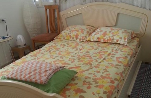 Bat Yam House | Room in Apartment on Balfour