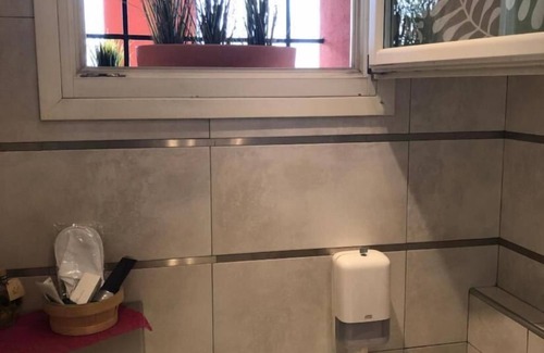 Tezze sul Brenta House | Room in B&B - Casa Belvedere - Complimentary Wifi and Private Parking