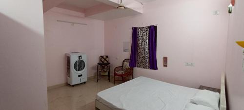 Banjara Hills House | Room in Banjara Hills