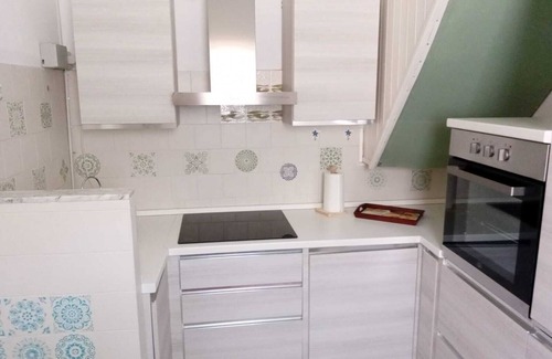Sant'Antioco Apartment | Room 'Levante' with Balcony, Wi-Fi and Air Conditioning