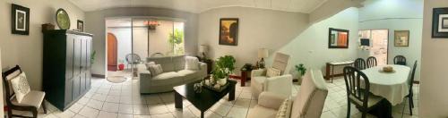 Alajuela House | Room near Airport/Cerca del Aeropuerto