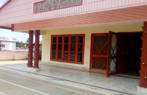 Bullawala House | Room near Canal Road