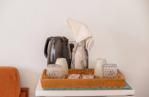 Sant Carles de Peralta Apartment | Room 'Romero' with Mountain View, Wi-Fi, and Air Conditioning