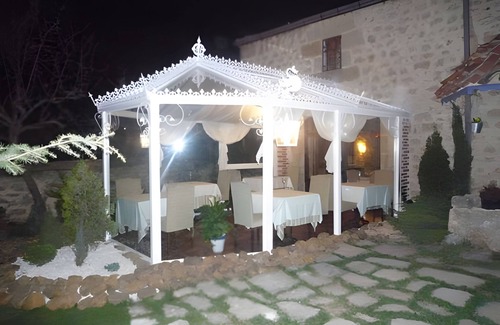 Ocenilla Apartment | Room 'Suite 3' with Mountain View, Shared Terrace and Wi-Fi