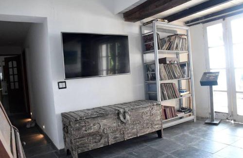 Vidigal Apartment | room with a view of the ocean