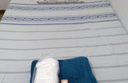 Maringa House | Room with two beds in pensionato in Maringá/pr