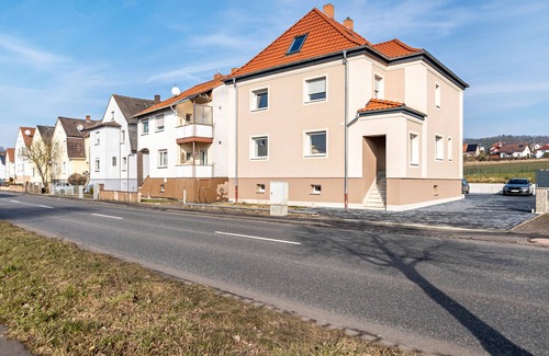 Rotenburg an der Fulda Apartment | Room 'Zimmer 7' with Shared Garden and Wi-Fi