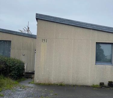 Breidholt House | Rooms for share