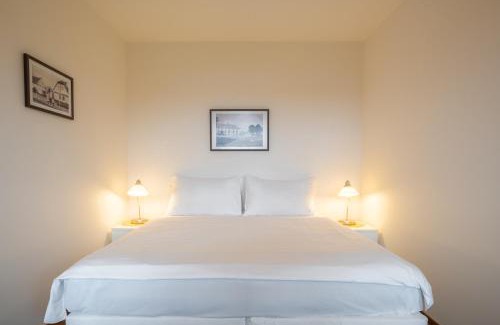 Semice House | Rooms & Restaurace Na Jitrách