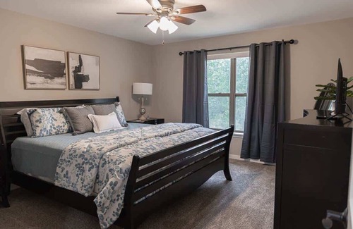 Loves Park Condo | Roomy 3 Bedroom condo with King Master in Loves Park just a short drive to Rock Cut State Park!