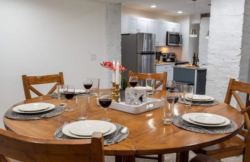 Bloomington Apartment | Roomy 3BR & 2BR Apartments near Universities