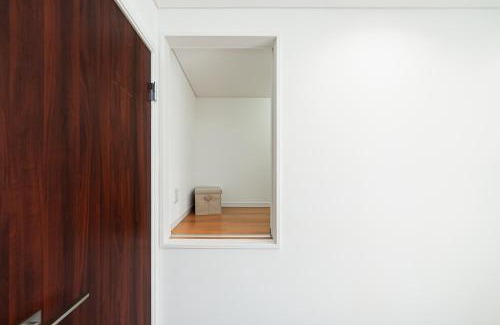 Roppongi Apartment | Roppongi House