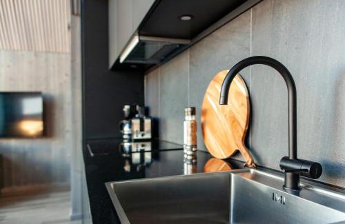 Henningsvaer Apartment | Rorbuleilighet 1J Henningsvær