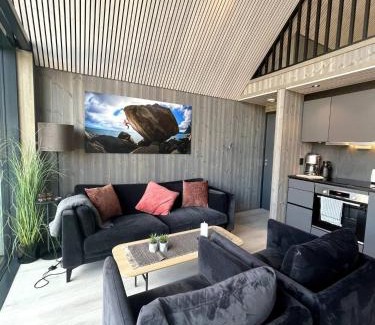 Henningsvaer Apartment | Rorbuleilighet i toppetasjen i Henningsvær