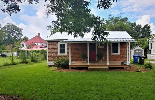 Oriental House | Rose Cottage Boasting of Charm, Charm and more Charm