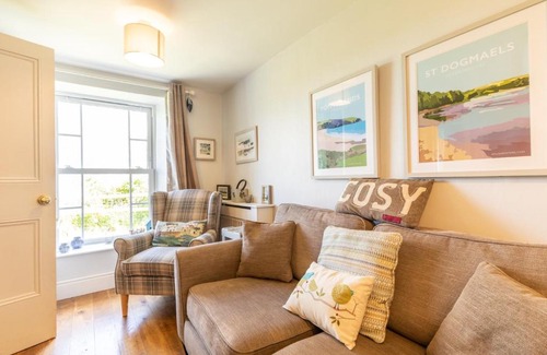 St Dogmaels House | Rose Cottage