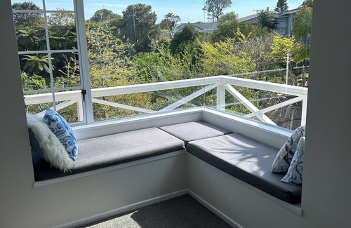 New Plymouth House | Rose Dellš¹