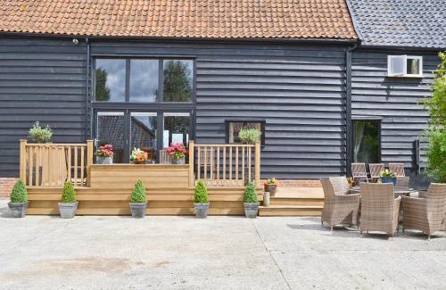 Halesworth House | Rose Farm Barn
