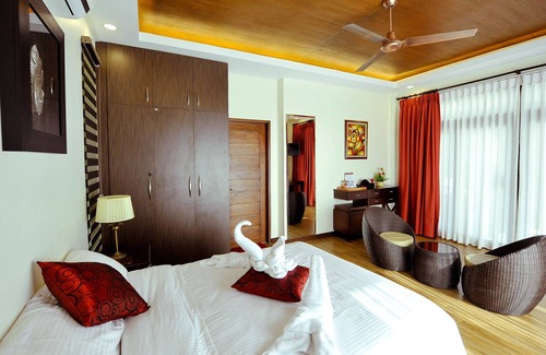 Lipa Hotel | Rose Villas Resort