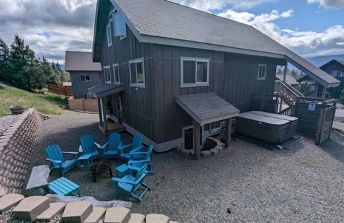 Ronald Cabin | Roslyn Ridge Get-A-Way w/hot tub