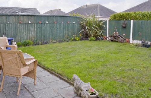 Thornton-Cleveleys House | Rossall Beach Cottage