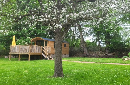 Morainville-Jouveaux Ski Chalet | Roulotte Escapade nature in Morainville