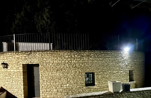 Setenil de las Bodegas Apartment | 'Round Stone Room 5' with Mountain Views, Private Pool and Wi-Fi