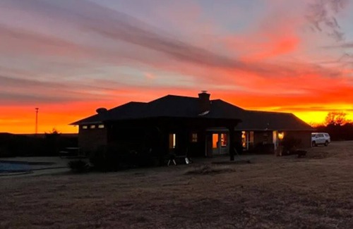 Chandler House | Route 66 Ranch with pool in charming Chandler.