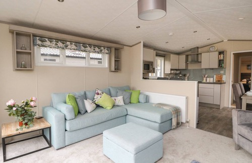 St Fillans Cottage | ROWAN, pet friendly, character holiday cottage in St Fillans