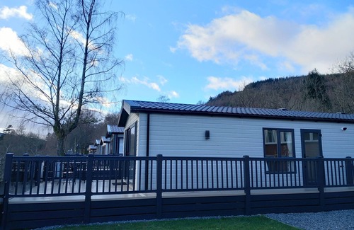 St Fillans Cottage | ROWAN, pet friendly, character holiday cottage in St Fillans