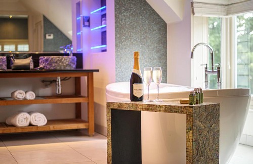 Wilmington Hotel | Rowhill Grange Hotel & Utopia Spa