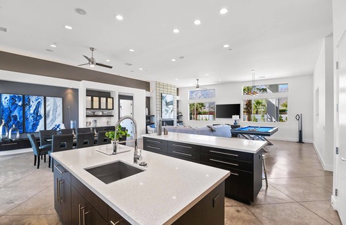 Desert Park Estates House | 'Roxy Palm Springs' 6 BR pool pad!