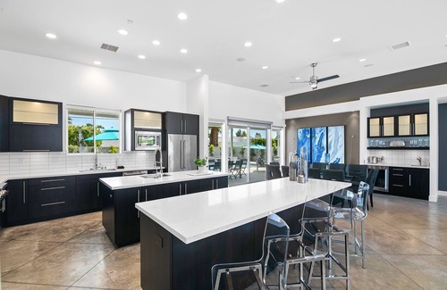 Desert Park Estates House | 'Roxy Palm Springs' 6 BR pool pad!