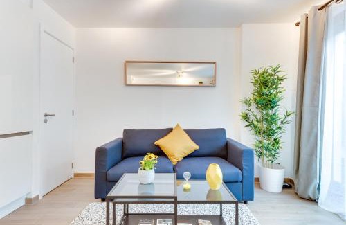 Upper Town Apartment | Royal Arts-Loi Studio